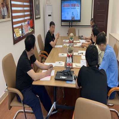 红星筛网于昨日召开：车间安全生产会议