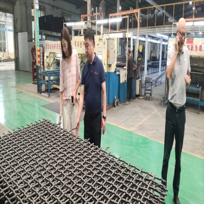 砂石骨料网李总一行来访红星筛网