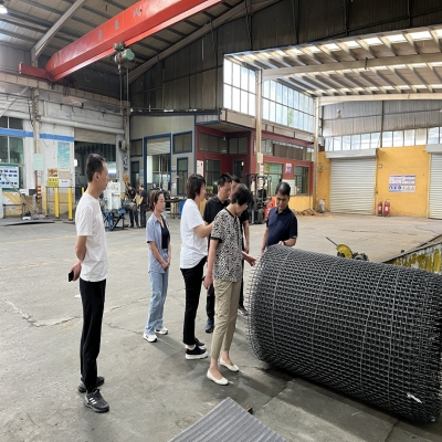 热烈欢迎河南老客户来访